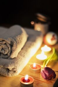髪の年齢を若返りさせるための頭皮マッサージとは？