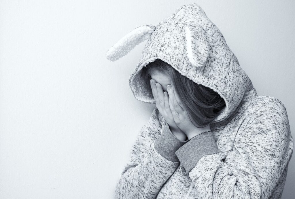 髪年齢を若返るために効果的な水素トリートメントとは？