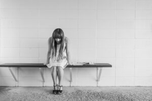 髪年齢を若返るために薄毛専門クリニックでできることは？