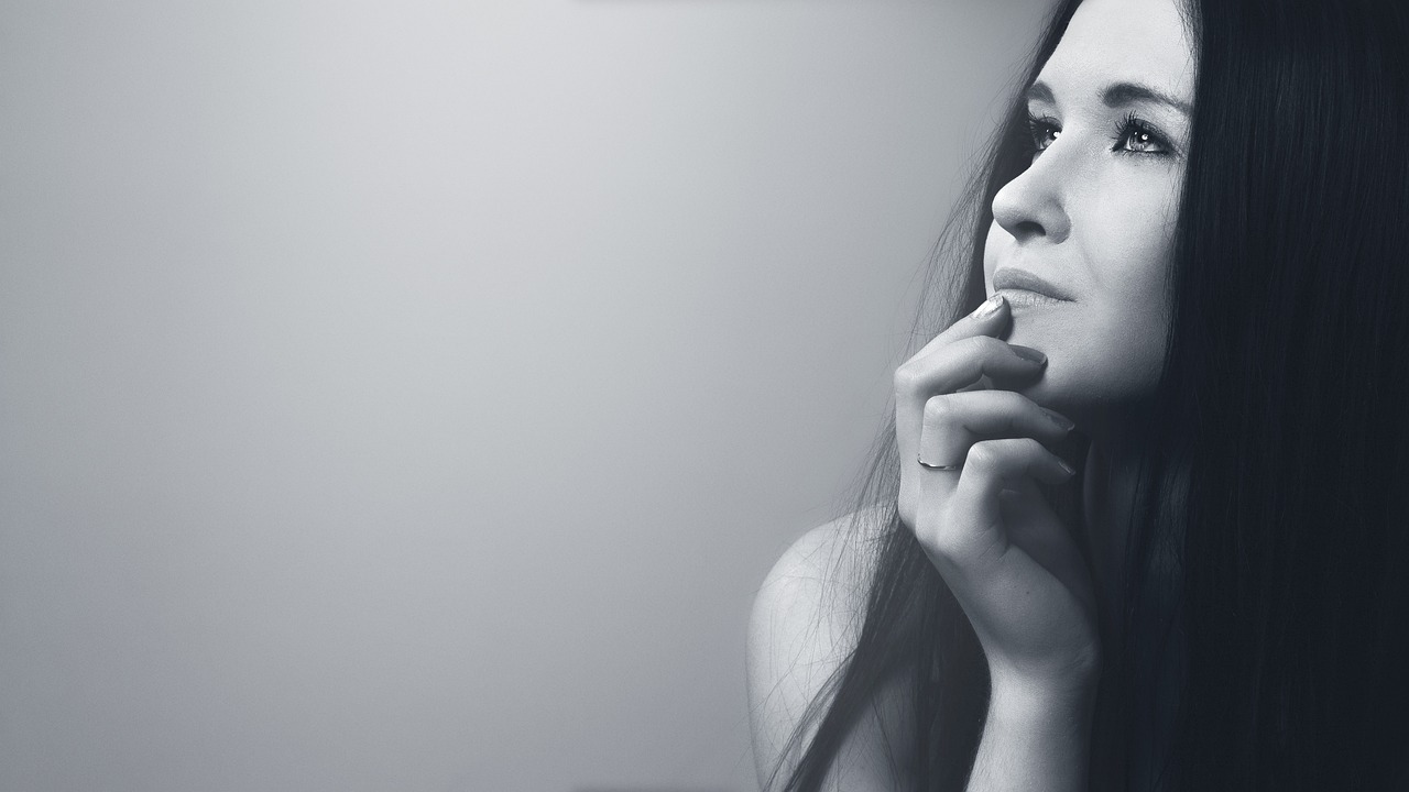 髪年齢を若返るための美容皮膚科相談はどこで受けられる？