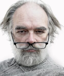 髪年齢を若返るための自宅ヘッドスパ方法は？