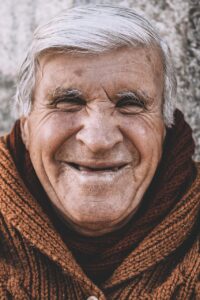 髪年齢を若返るための白髪ぼかしカラーの効果とは？