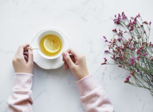 髪年齢を若返るためのサロン専売品の選び方は？